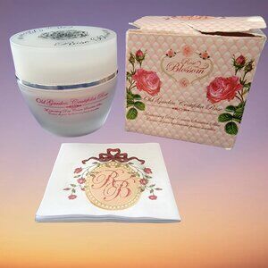 France Rose Blossom Old Garden Roses Moisturizing Day Cream Sensitive Skin